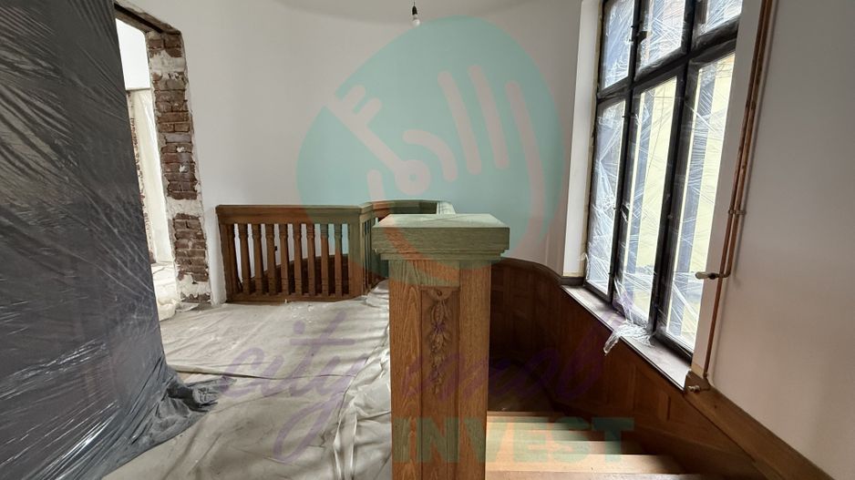 Apartament boieresc partial renovat - Poză 4