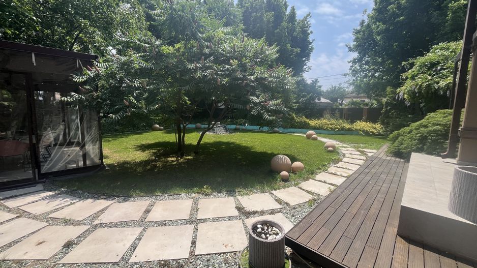 ANDRONACHE | Vila 4 Camere | Garaj  | Curte Verde | Ciubar & BBQ - Poză 3