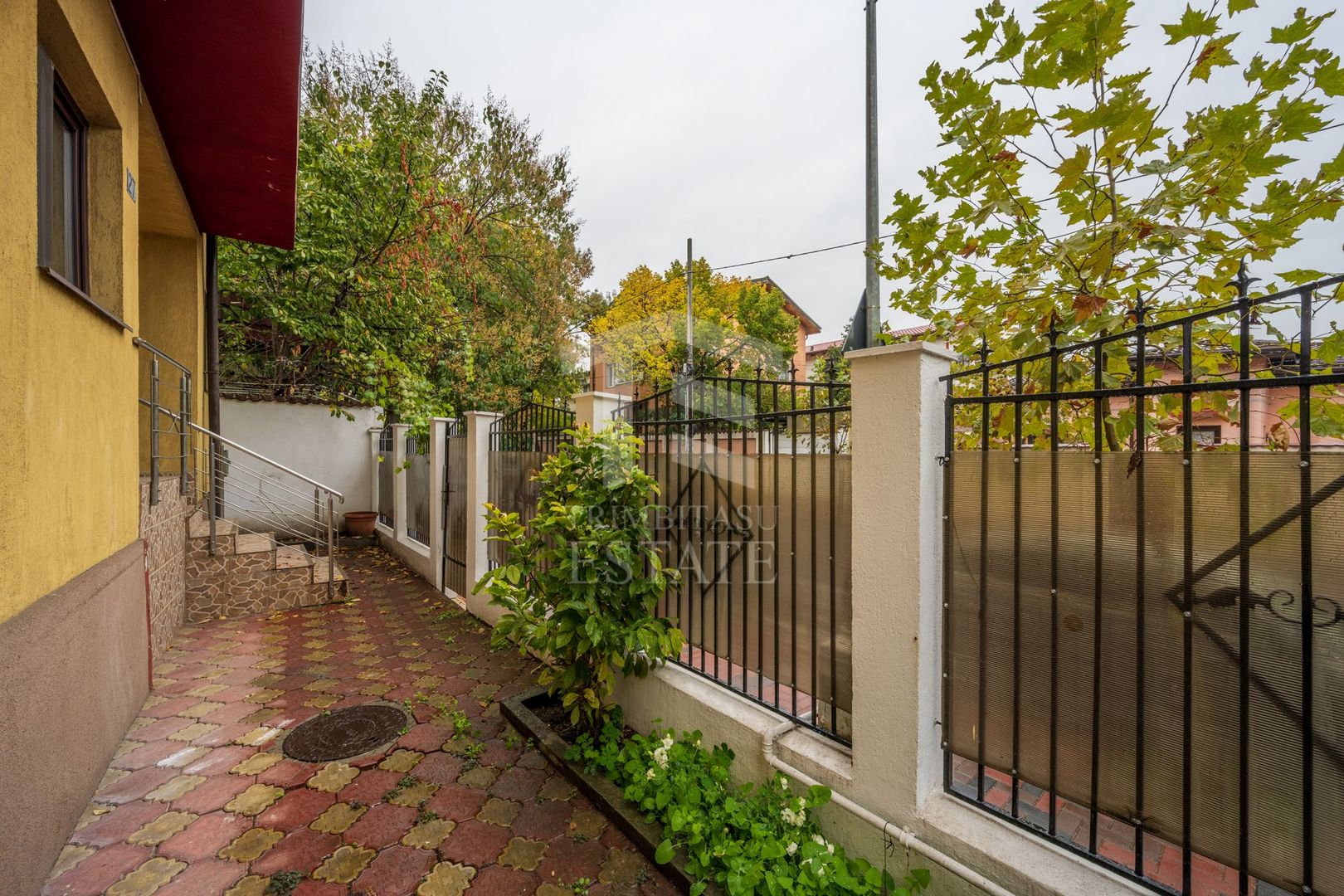 Casa Timpuri Noi 2010 P+1+M 220M - Poză 4