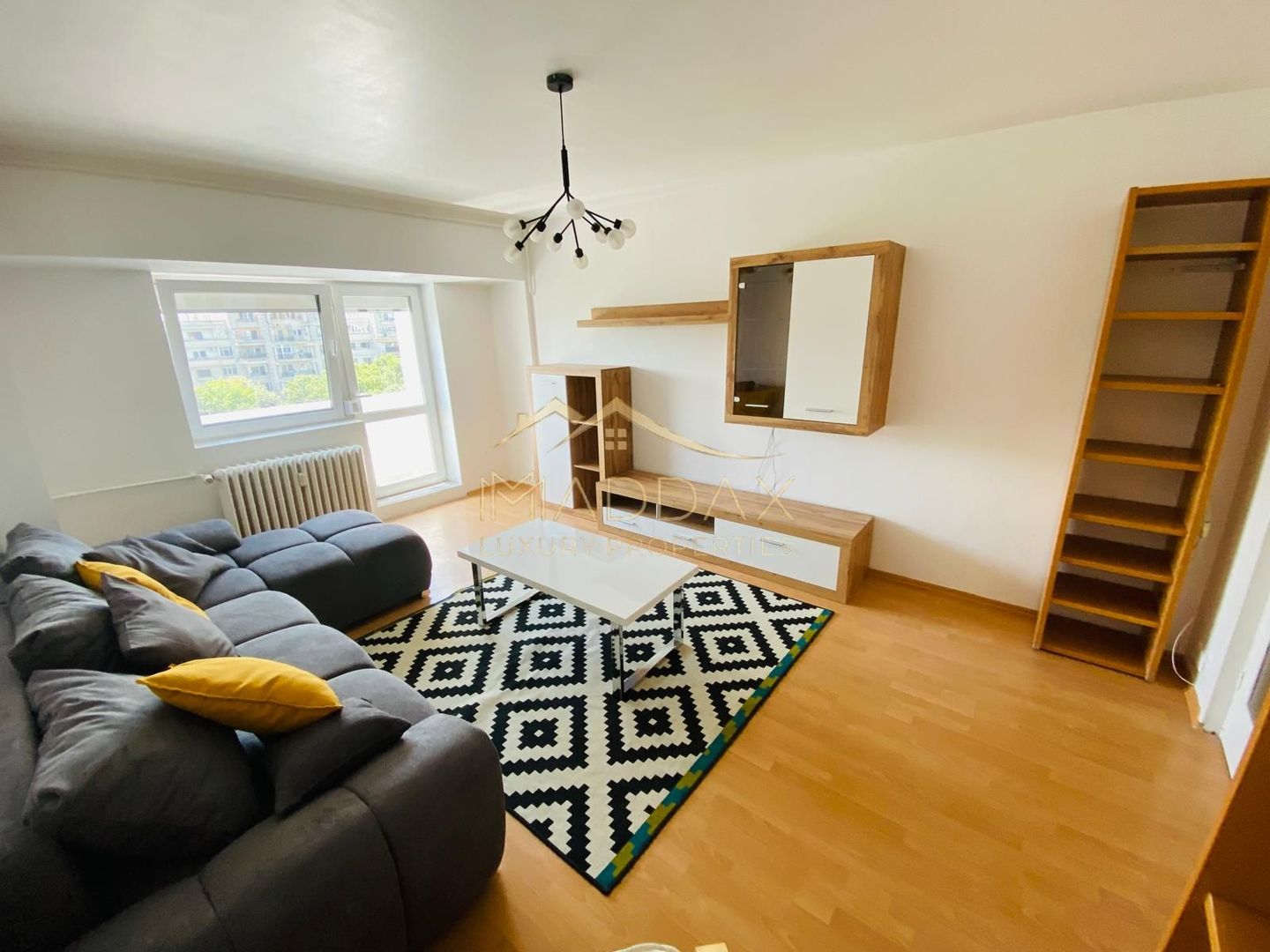 Apartament spațios cu 4 camere, vedere spectaculoasă către Palatul Parlamentului - Poză 3