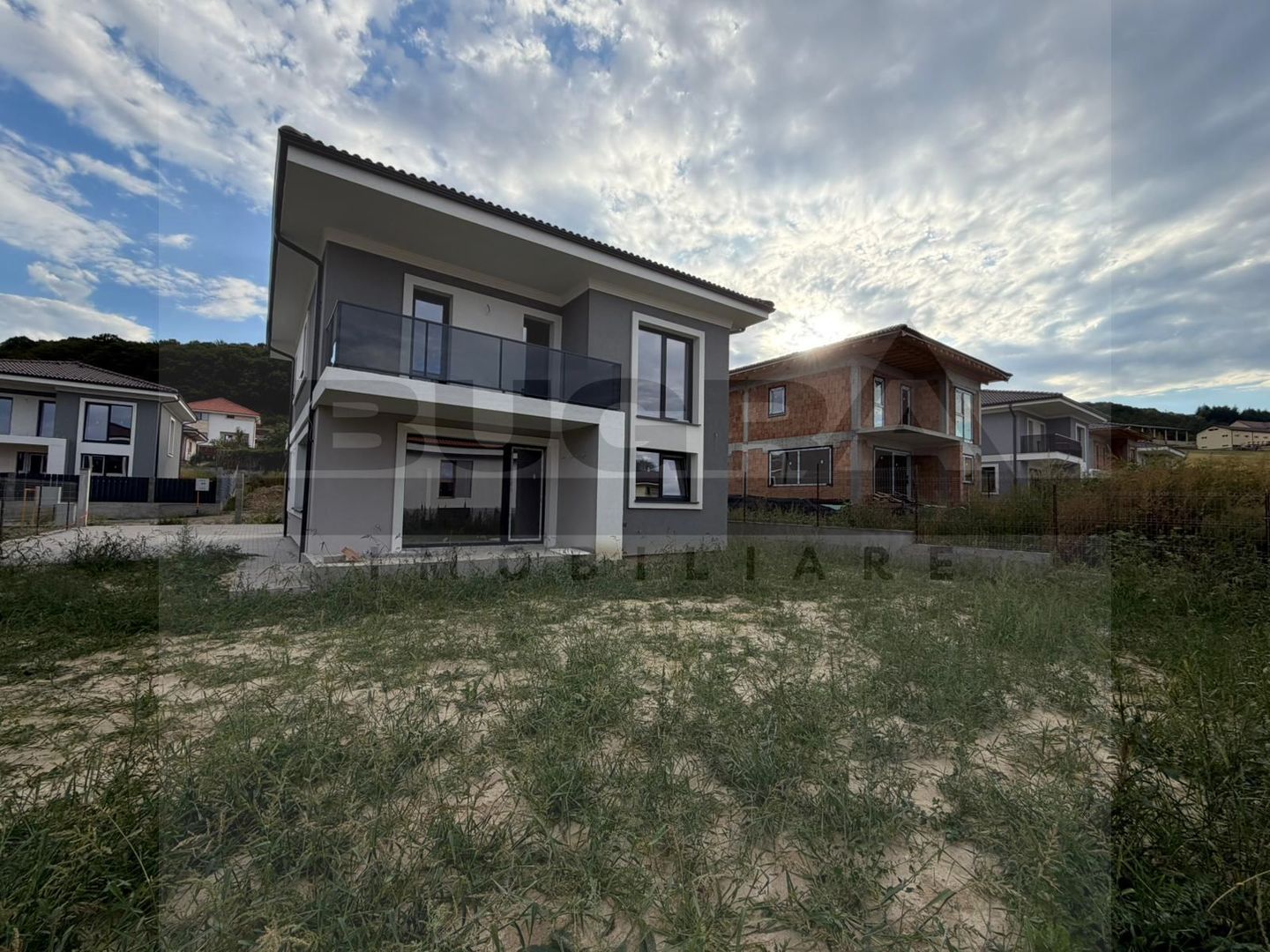 Casa individuala moderna de 120mp, teren 500mp, zona Chinteni - Poză 4