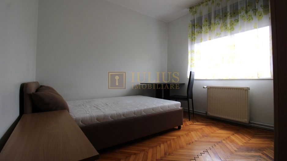 Apartament spatios, 3 camere, 2 bai, ideal pentru studenti - Poză 12