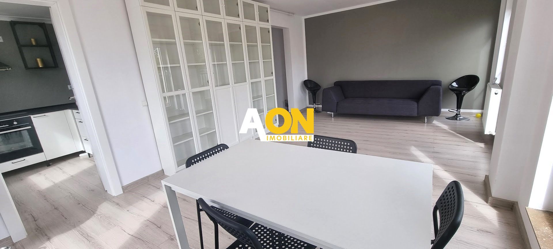 Apartament 2 camere, bloc nou, etaj 2, zona centrala - Poză 1