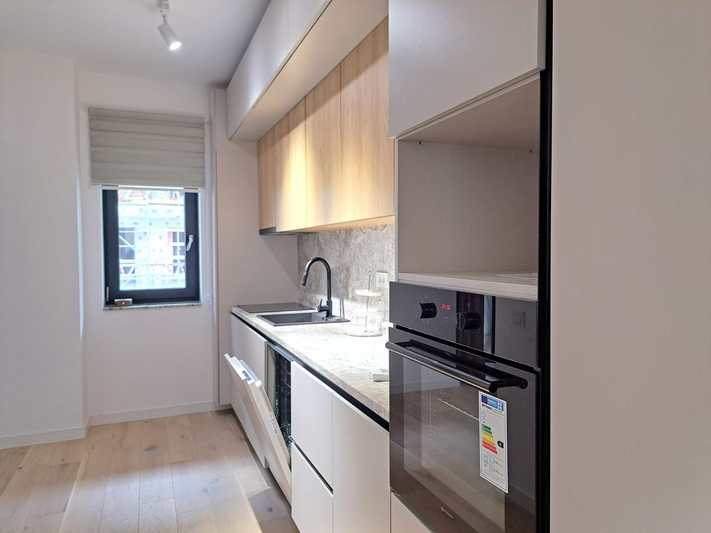 AP. 2 CAMERE - FIRST ESTATE, PET-FRIENDLY, POMPA DE CALDURA - Poză 7