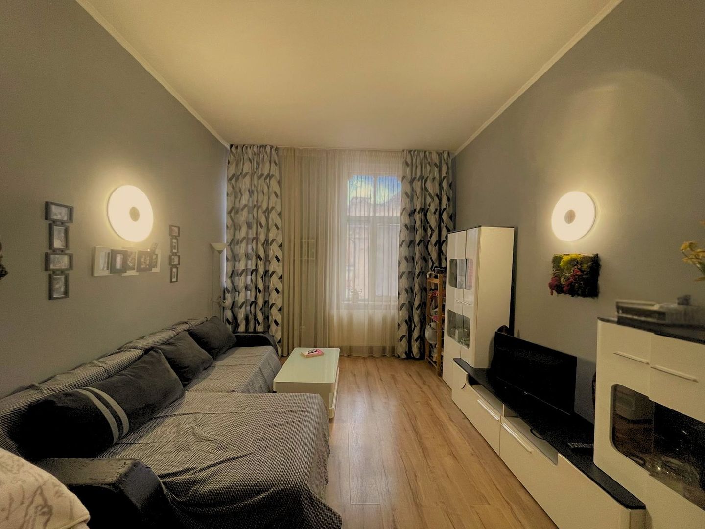 Ap 2 cam, 62 mp –ultracentral(str Aurel Lazar), lângă pietonala Oradea - Poză 6