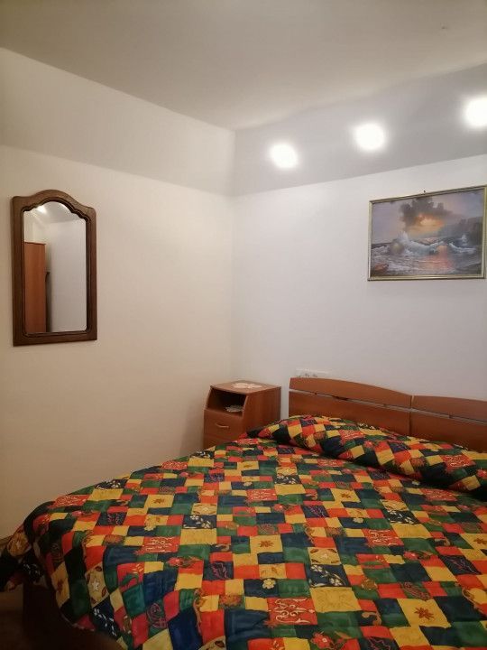 Apartament 3 camere in vila de inchiriat, central, Campina - Poză 9