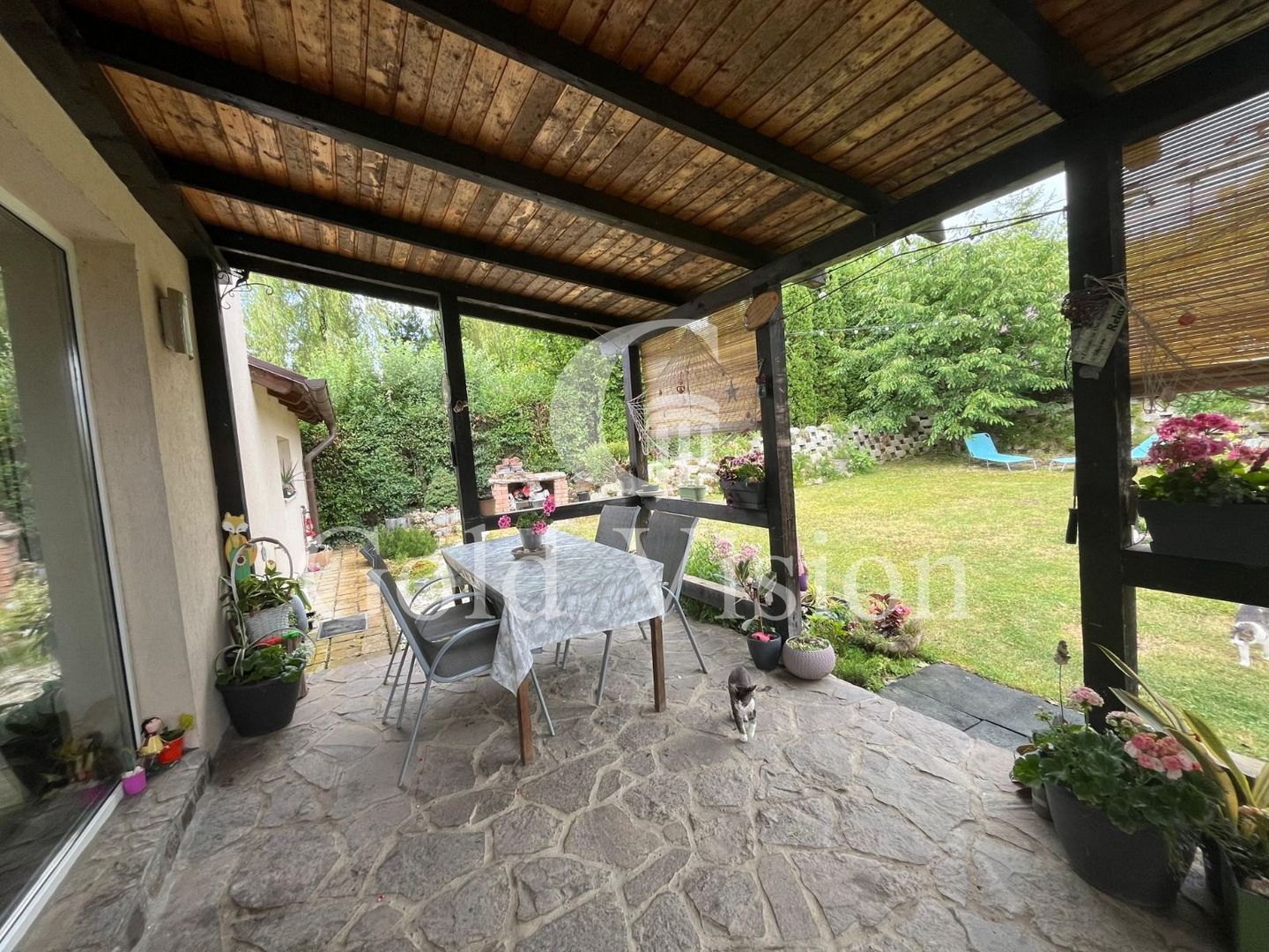 Casa de vanzare in Livezeni,Mures de 152 mp cu teren de 971 mp - Poză 7