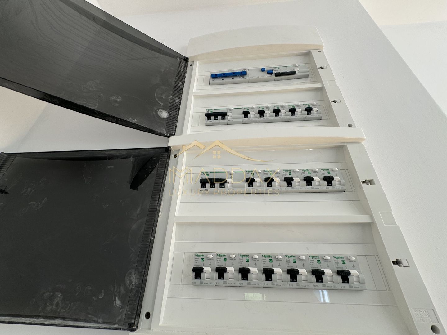 Vila LUX***Panouri fotovoltaice***Lake view//Laguna Albastra/Corbeanca - Poză 46