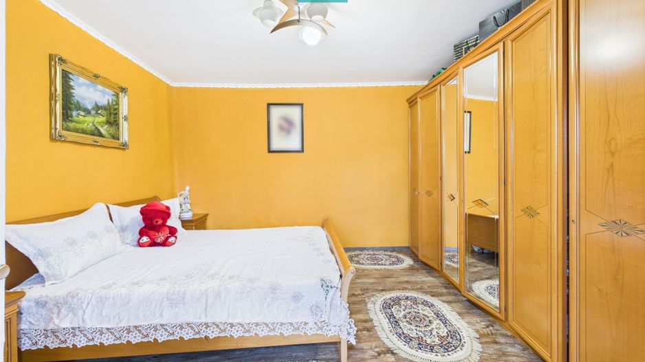 Casă cu 4 camere în Pârneava - Poză 6