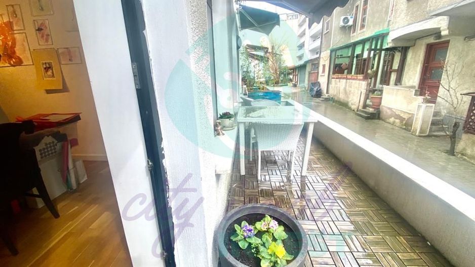 Un apartament Chic ideal ca locuinta sau activitate - Poză 19