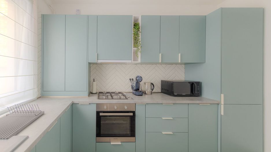 Apartament 3 camere, ultracentral, Oradea. 250 000 E + TVA. Comision 0 - Poză 4