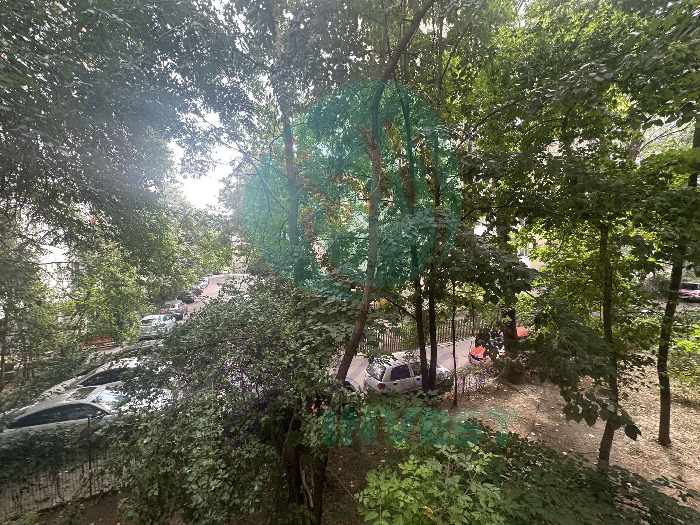 4 camere la 8 minute de METROU PIATA VICTORIEI - Poză 3