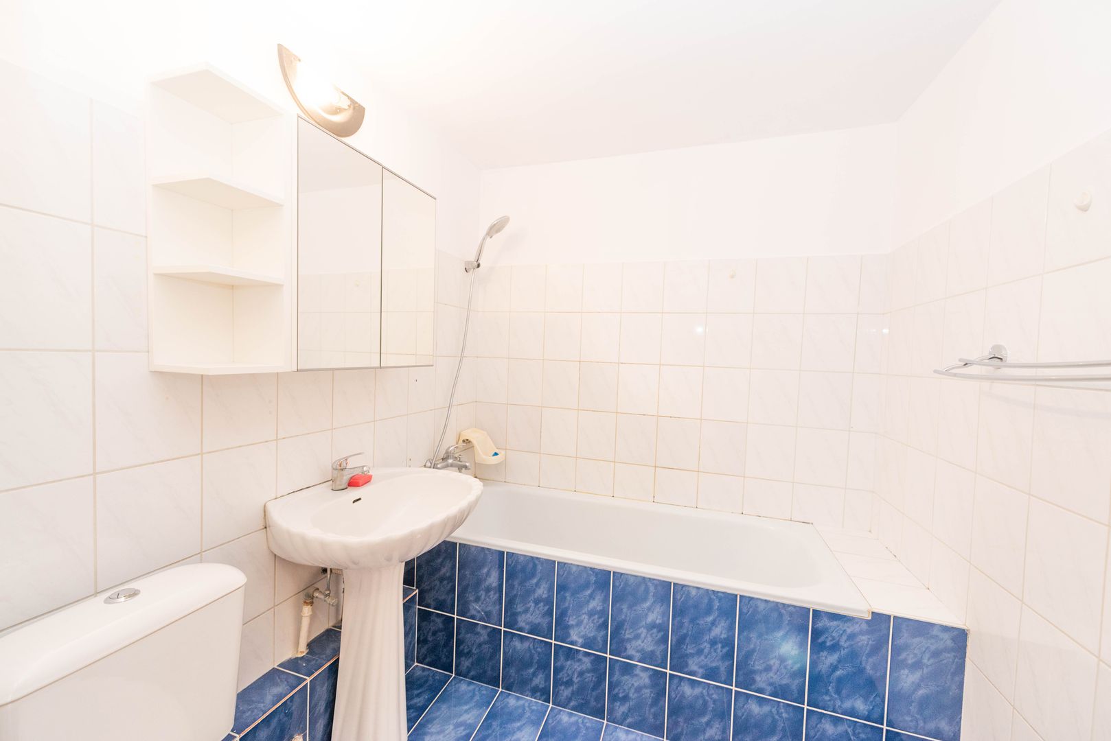 Apartament 3 camere 1980 decomandat Crangasi 2 bai loc parcare - Poză 17