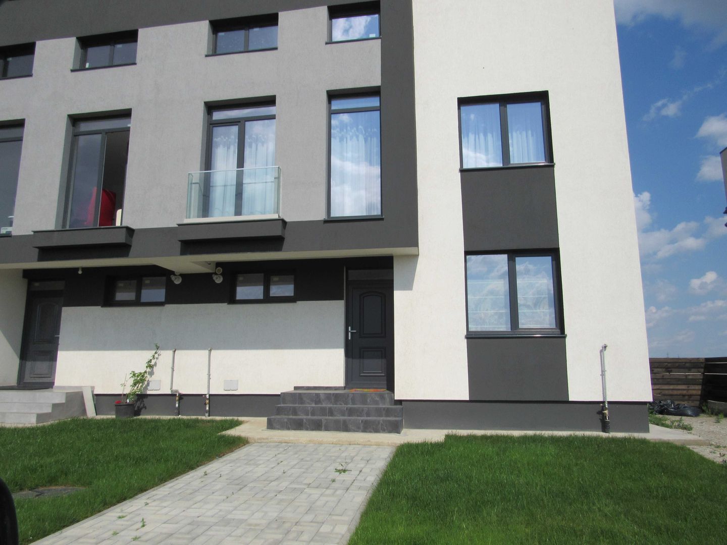 Superba Casa 4 Camere 3 Locuri Parcare Domnesti - Poză 8