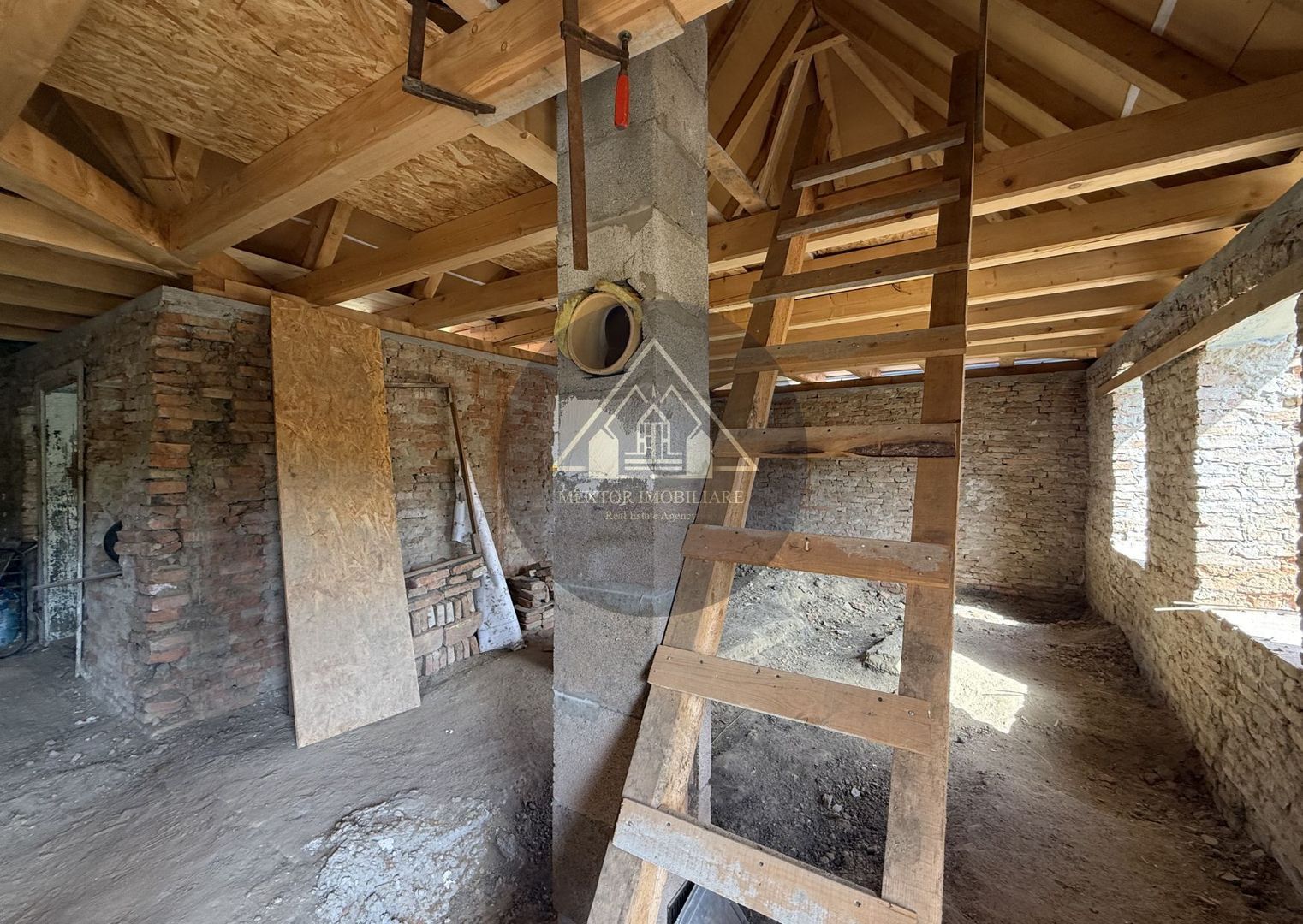 Casa de 3 camere, de vanzare, Roandola - Poză 9