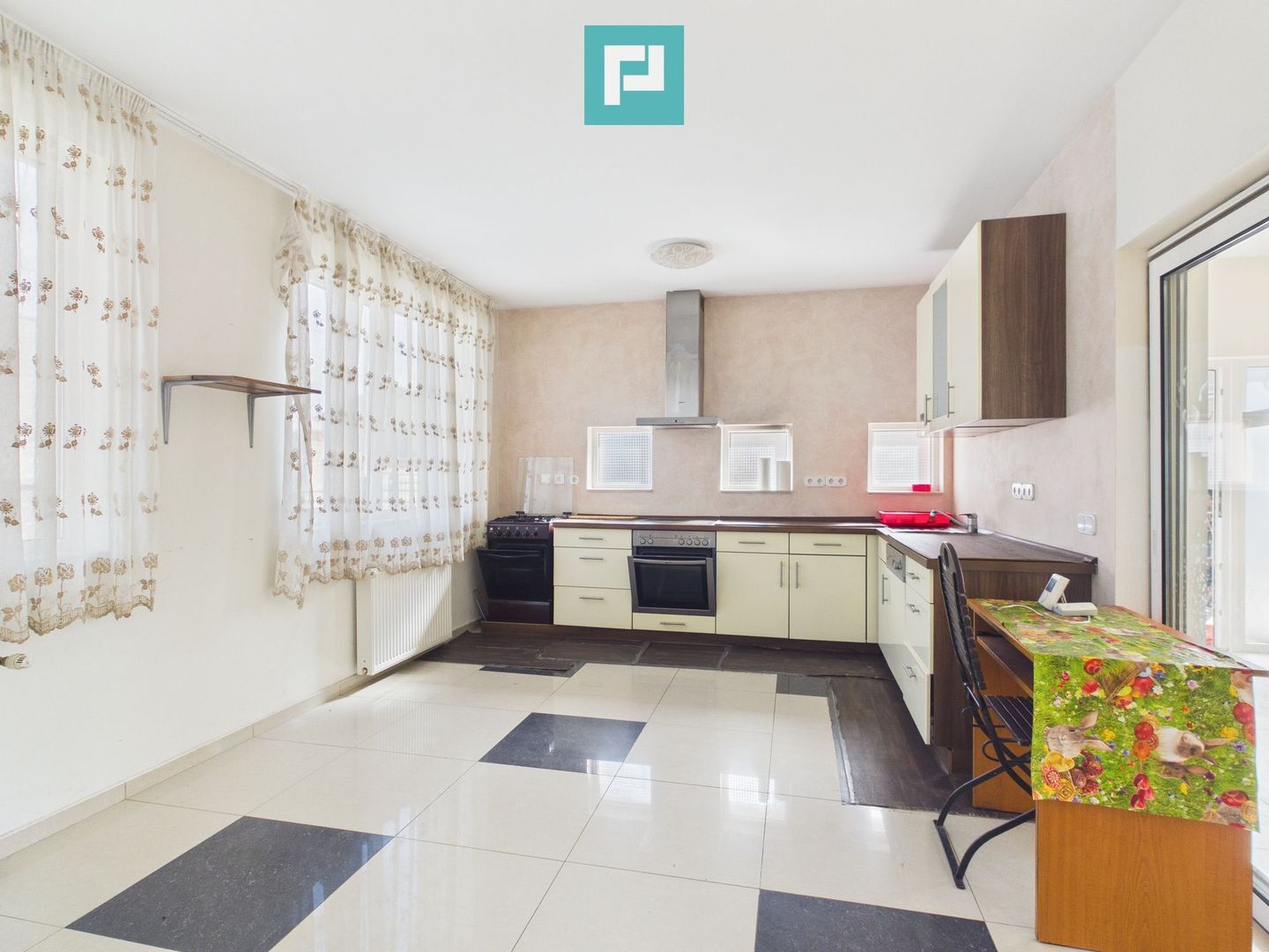 Casă individuală de închiriat – Moșnița Nouă - Poză 5