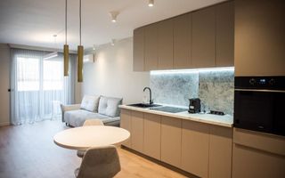 Vânzare apartament 2 camere, predare la cheie, zona Opera Nationala - Poză 1