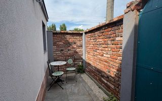 De închiriat 2 camere | Piața 1 Mai | Curte și terasă - Poză 8