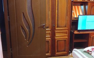 Apartament cu 3 camere ~ zona Rm. Sarat ~ etaj 3din4 ~ confort 1 - Poză 5