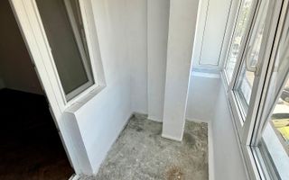 4 Camere Decomandat -  Etaj 2 - Bloc 1981 - Zona Galata - Poză 3