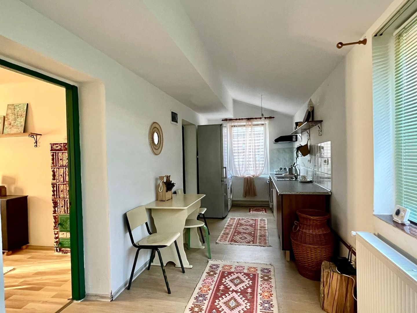 APARTAMENT 2 CAMERE LA CURTE COMUNA - Poză 4