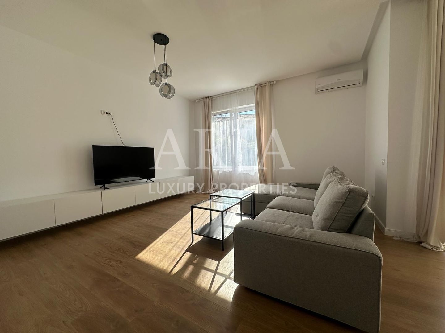 AMERICAN VILLAGE - MODERN VILLA - 5 ROOMS - FULLY FURNISHED - GATED COMMUNITY - Poză 3