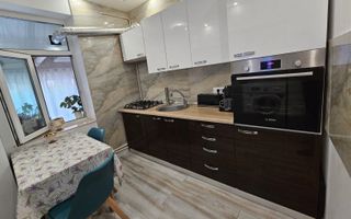 Casa renovata complet – zona Mall – - Poză 4