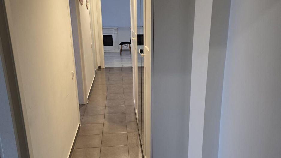 Apartament moder 3 camere +loc de parcare, zona Bragadiru - Poză 3