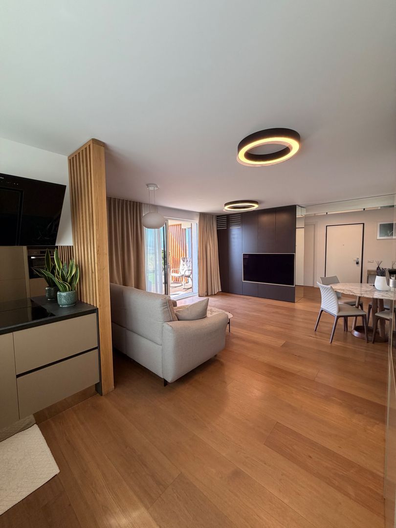 Apartament PREMIUM cu curte, terasă și lift cu acces direct în living - Poză 5
