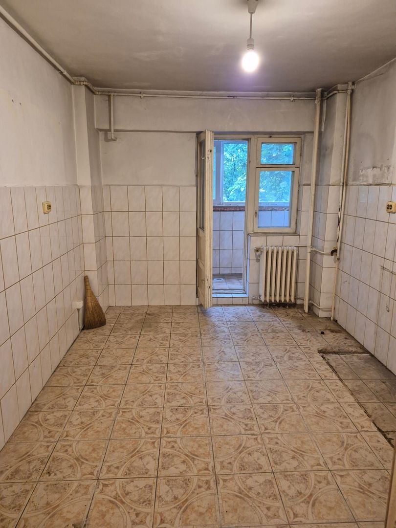 Militari-Pacii, Zona Turbomecanica, vanzare 3 camere etaj 1 - Poză 1