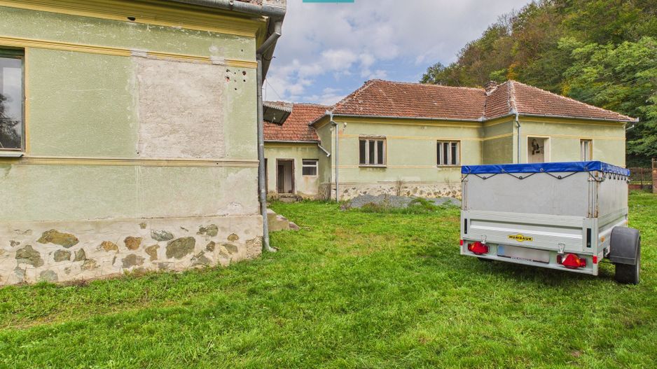 Casă cu teren generos Vărădia de Mureș - Stejar - Poză 12