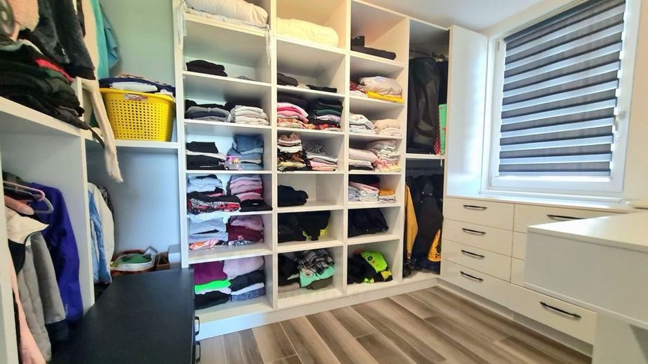 Casa moderna 5 camere 2 bai teren 200 mp si 2 parcari in Arhitectilor - Poză 4