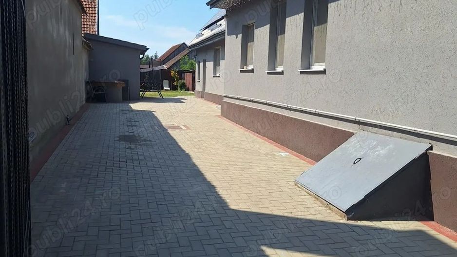 Casa 4 camere, singur in curte de vanzare, Satu Nou, Halchiu - Poză 1