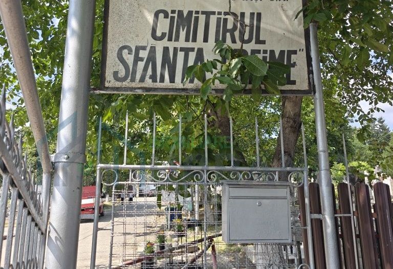 Loc de veci în Cimitirul Sfânta Treime Păcurari, Iași - Poză 3
