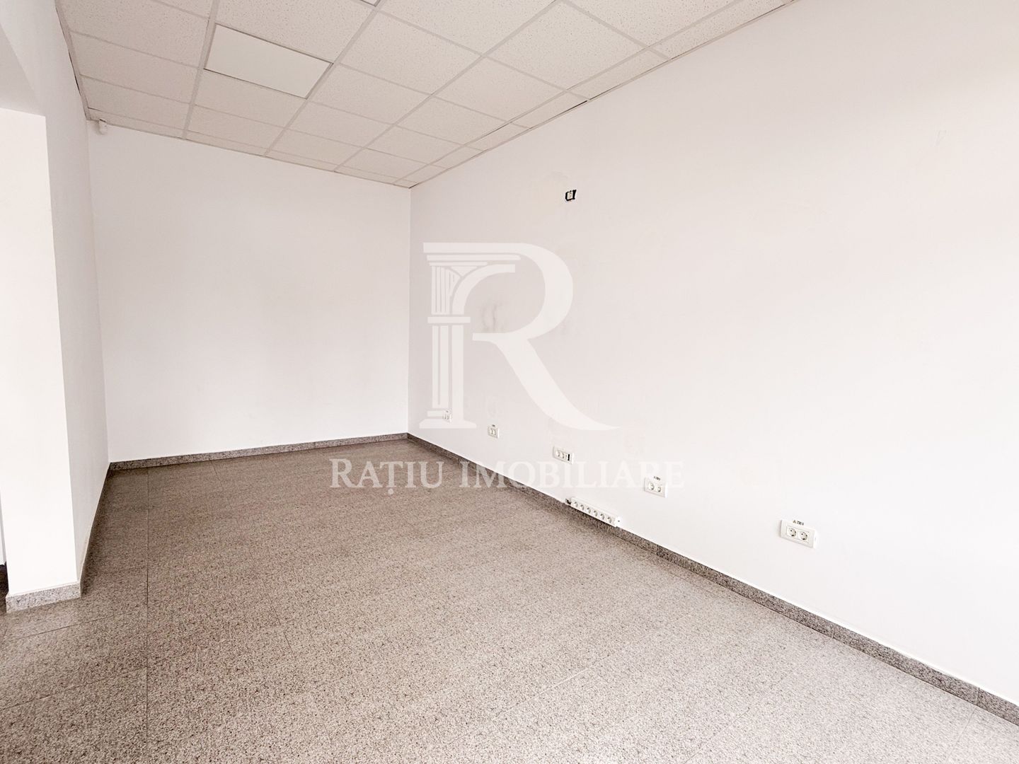 Spațiu comercial cu destinație alimentație publică | 103 mp | Oradea - Poză 2