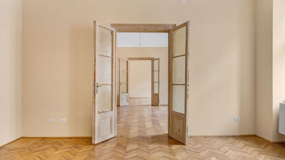 Apartament  istoric ultracentral   - REZERVAT!!! - Poză 2