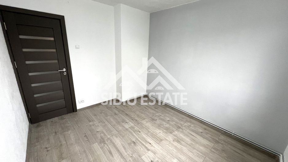Apartament 2 camere cu balcon, pivnita Sibiu, scoala 9 - Poză 13