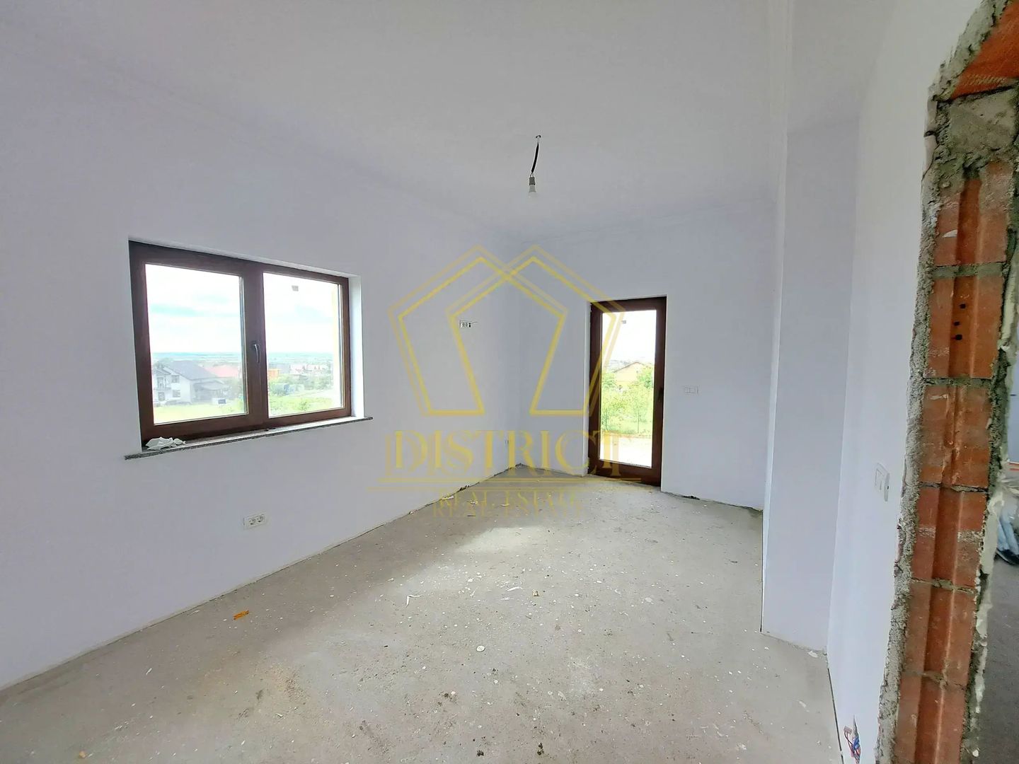 Duplex cu 5 camere, bucatarie inchisa, la cheie | Giarmata Mare - Poză 9