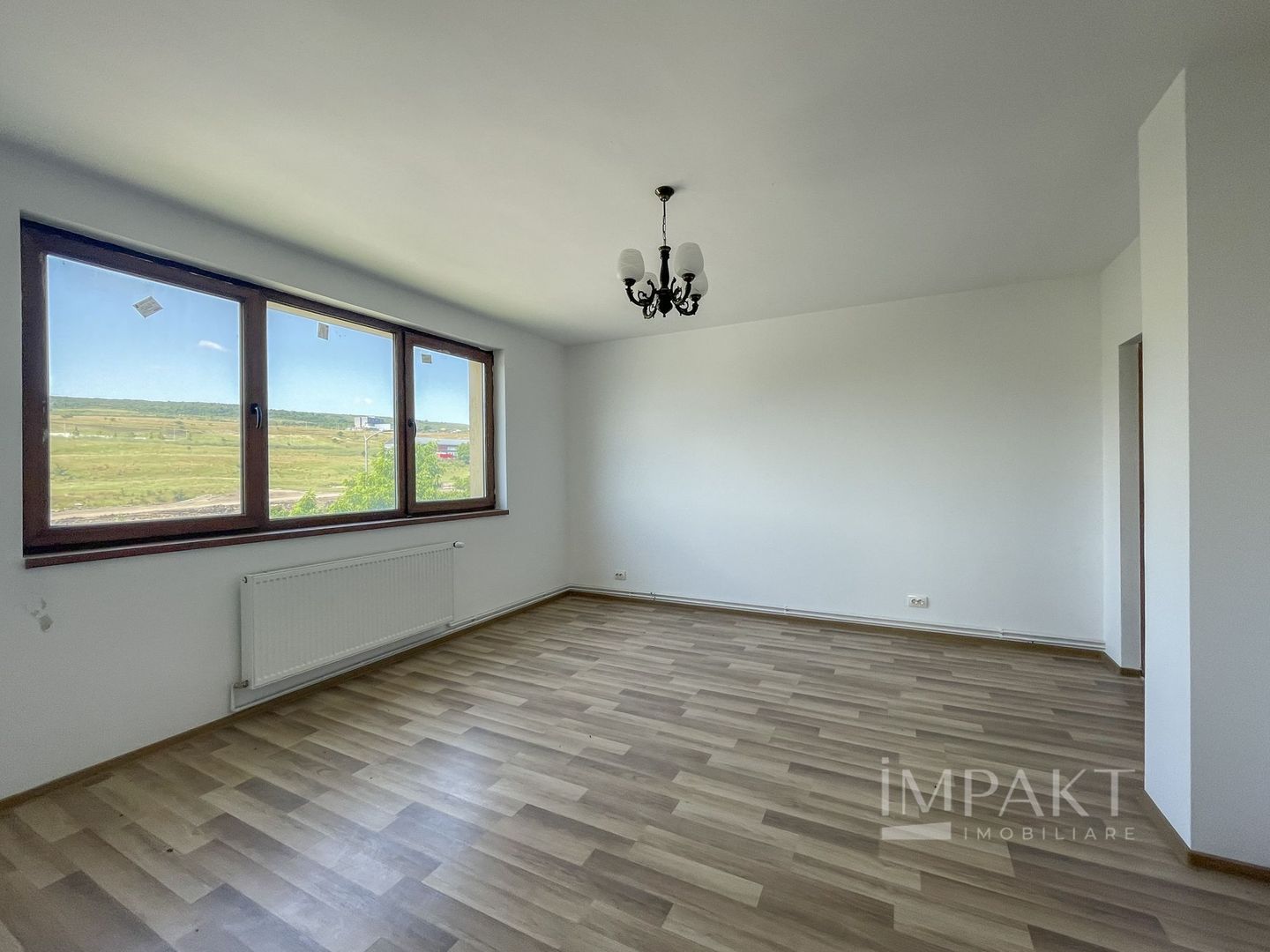 Casa individuala pe 3 niveluri pretabila pentru birouri, in cartierul Iris - Poză 8