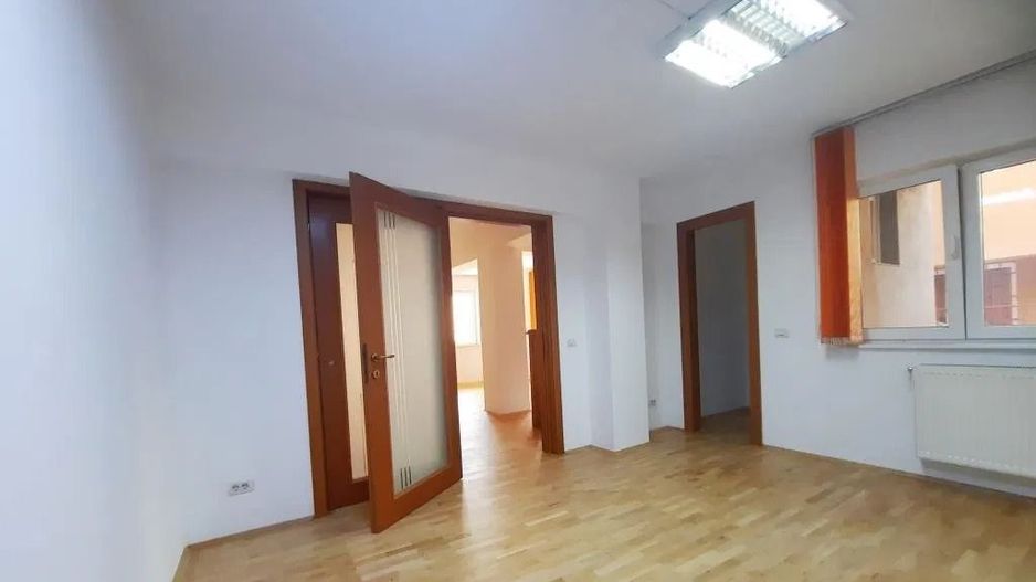 Apartament 4 camere nemobilat Stefan cel Mare de inchiriat bloc 2013 - Poză 5
