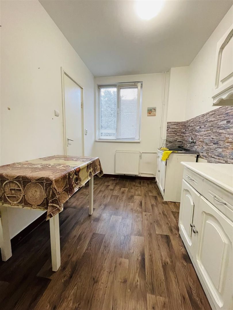 Apartament cu 2 camere semidecomandat Rogerius - Poză 1