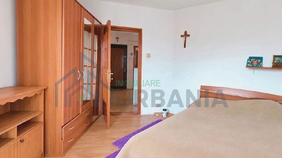Apartament Decomandat 2 camere 2 Balcoane intabulat mobilat Izolat Zona Alexandru cel bun iasi - Poză 1