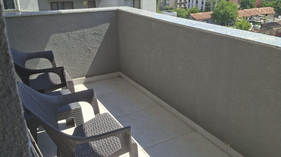 2 Camere, decomandat, balcon, mobilat/utilat, PARCARE INCLUSA, 5 minute Metrou - Poză 13
