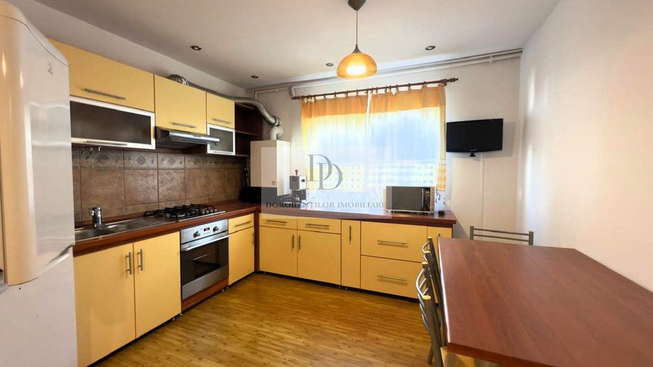 Închiriere apartament 3 camere – Calea Dorobanților-Parcare exterioară - Poză 5