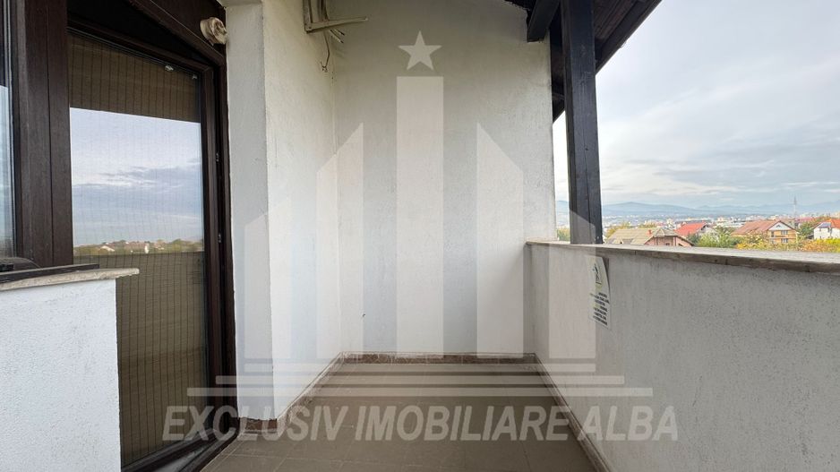 Apartament 5 camere | Scara interioara| 120mp | 5 bai| Dealul Furcilor - Poză 5