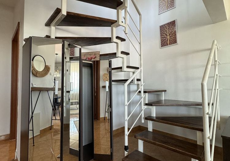 Apartament pe 2 nivele | 4 camere - Poză 3