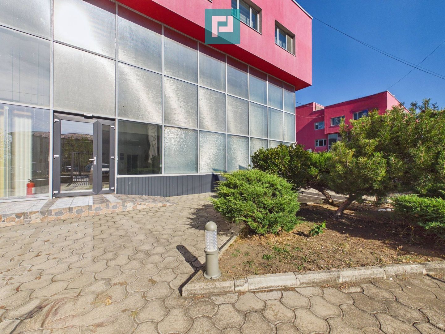 Birouri 102mp + Hală 290 mp în Micălaca - Poză 4