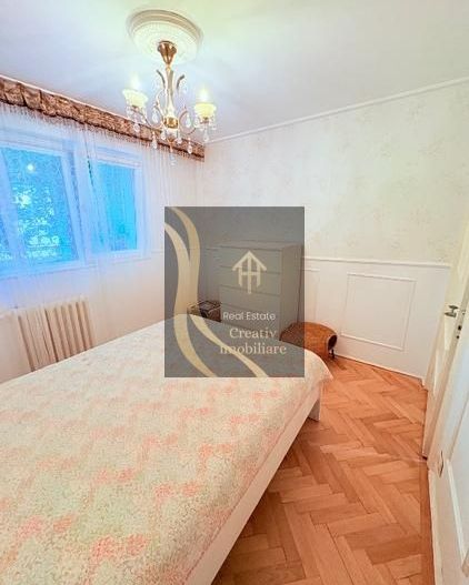 De vânzare apartament decomandat - Poză 4
