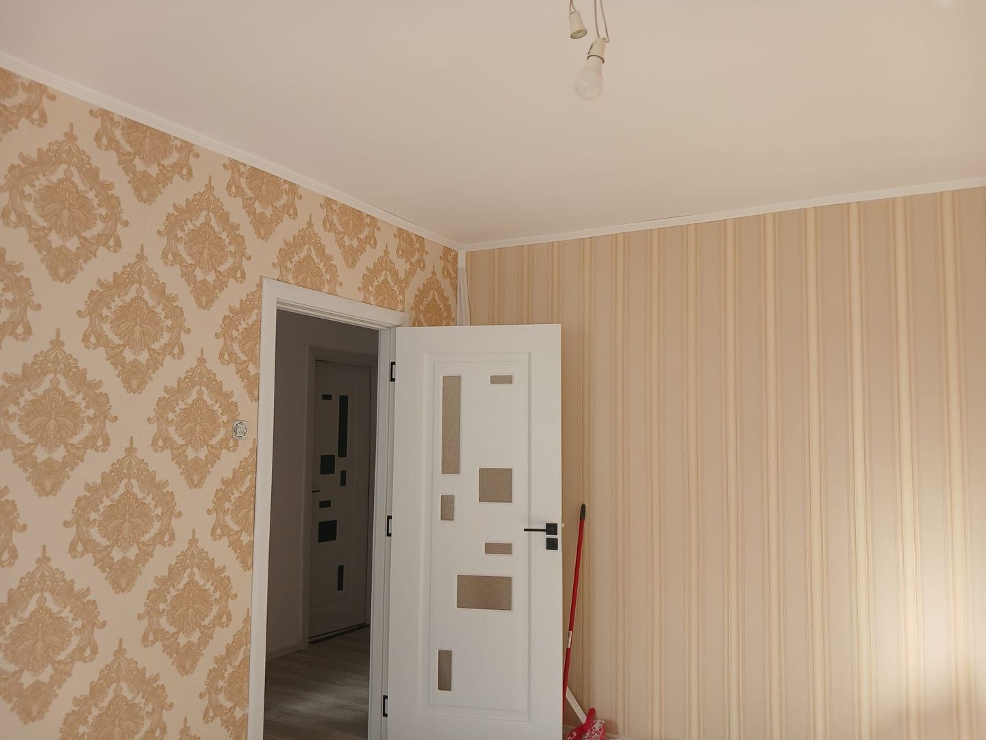 Apartament 3 camere de vanzare Pacii - Poză 2