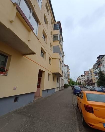 Vând  apartament 3 camere - Poză 5